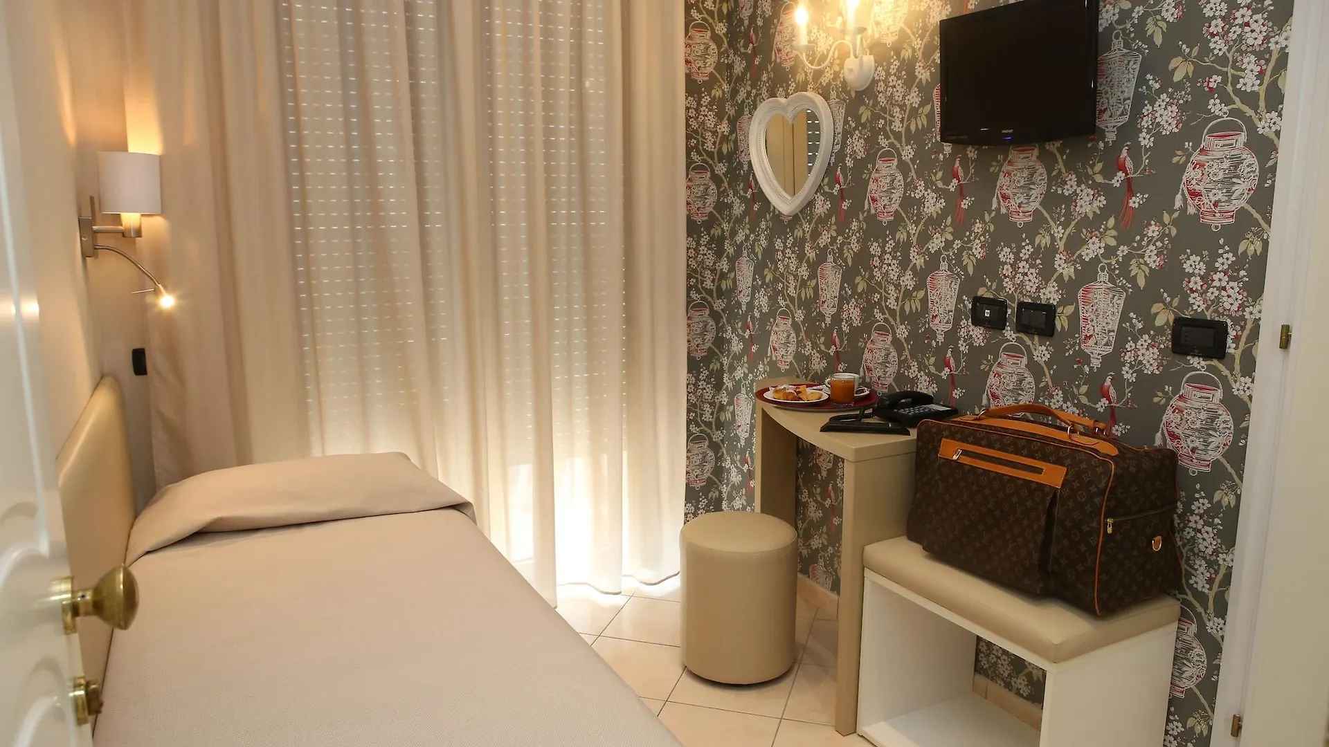 Hotel Piccinelli Rimini 3*,